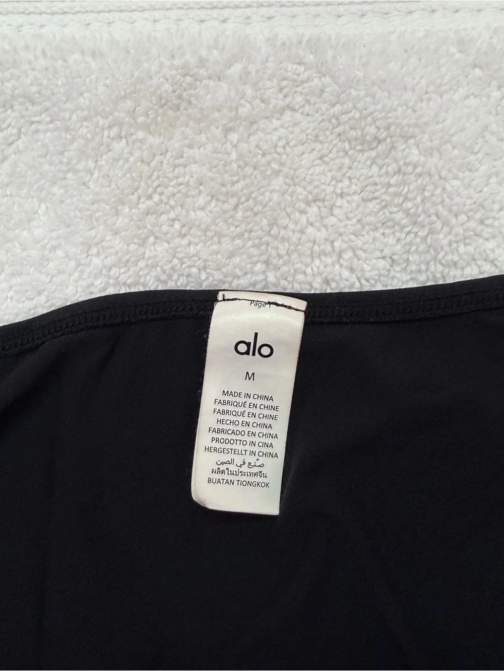 Alo Yoga Women's Black Long Sleeve Crop Top